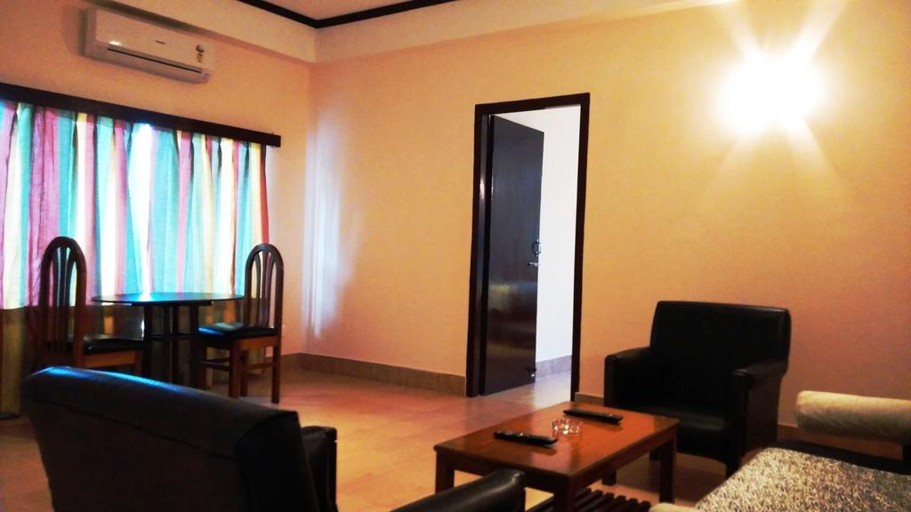 Polo Tura Hotel Oda fotoğraf