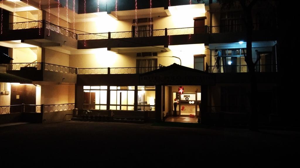 Polo Tura Hotel Dış mekan fotoğraf