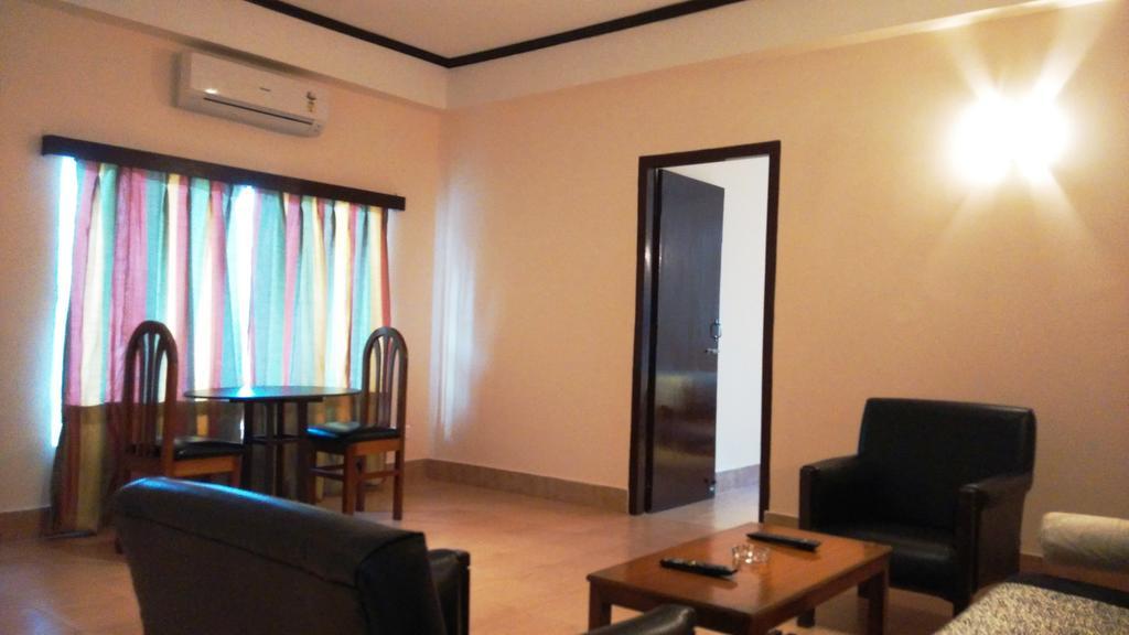 Polo Tura Hotel Oda fotoğraf